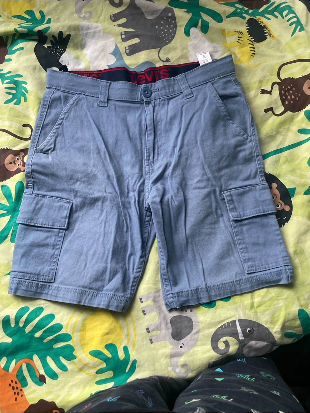 Levi's Men’s Light Blue Cargo Shorts with Side Pockets